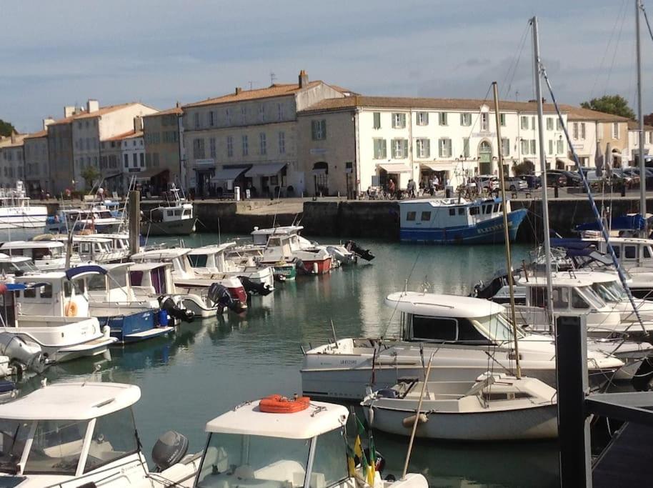 Eole, Idealement Situe Sur Le Port De St Martin De Re Saint-Martin-de-Re Bagian luar foto